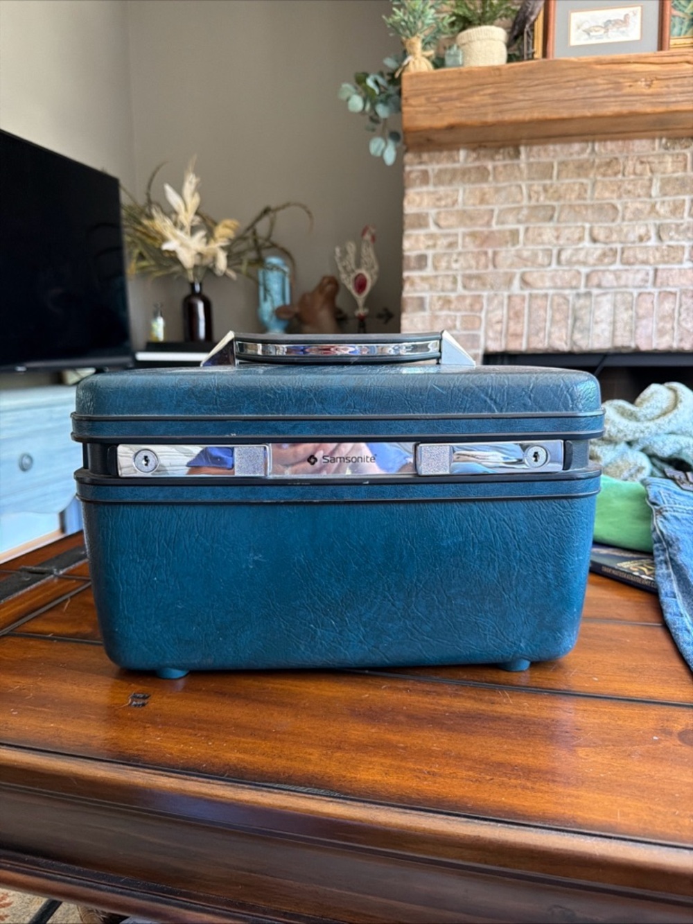Vintage Samsonite Profile 2 Turquoise Hard Shell Travel Train Case